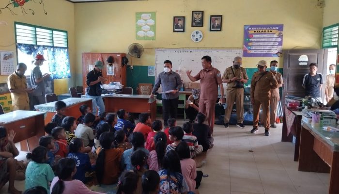 Dindikbud Bangka Selatan Siapkan Bantuan Seragam untuk 210 Siswa Korban Kebakaran di Dusun Serdang