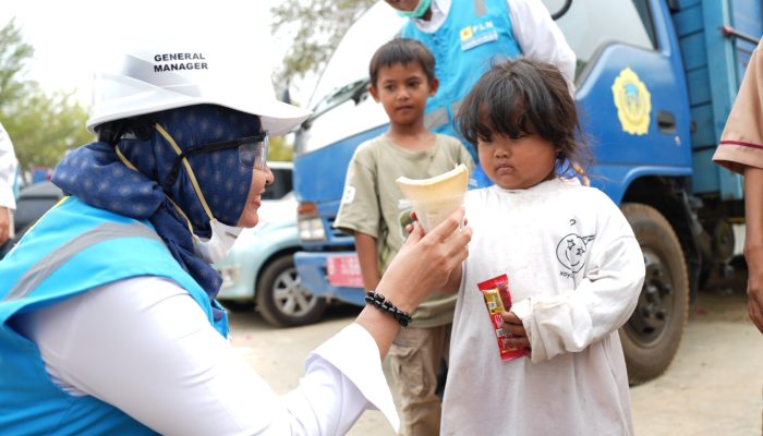 PLN Babel Hadir di Tengah Duka, Menguatkan Warga Terdampak Kebakaran di Bangka Selatan