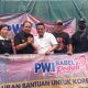Tiba di Posko Pengungsian, Bantuan PWI Babel untuk Korban Kebakaran Disambut Bupati Basel