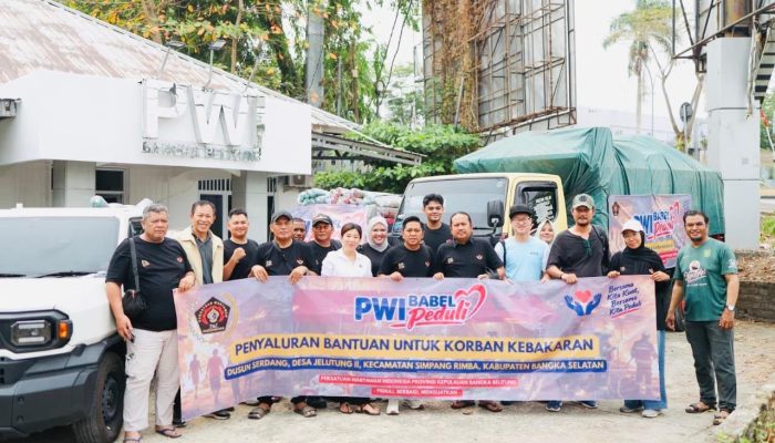 Bantuan PWI Babel Peduli untuk Korban Kebakaran di Serdang, Warganet: Terimakasih Banyak PWI