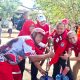 Wabup Debby Bersama PMI Bangka Selatan Salurkan 5.000 Liter Air Bersih untuk Warga Teladan