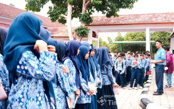 Siswa SMP Muhammadiyah Toboali Jelajahi Jejak Sejarah Pertimahan di MTI Pangkalpinang
