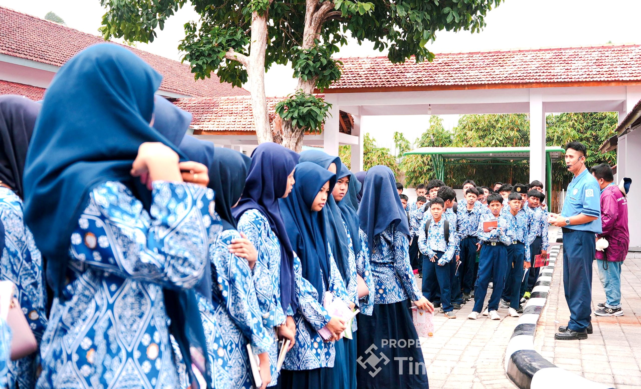 Siswa SMP Muhammadiyah Toboali Jelajahi Jejak Sejarah Pertimahan di MTI Pangkalpinang
