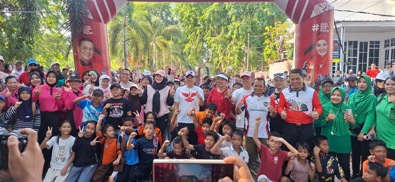 Ribuan Warga Ikuti Jalan Sehat Kemilau Pesona Bangka Selatan